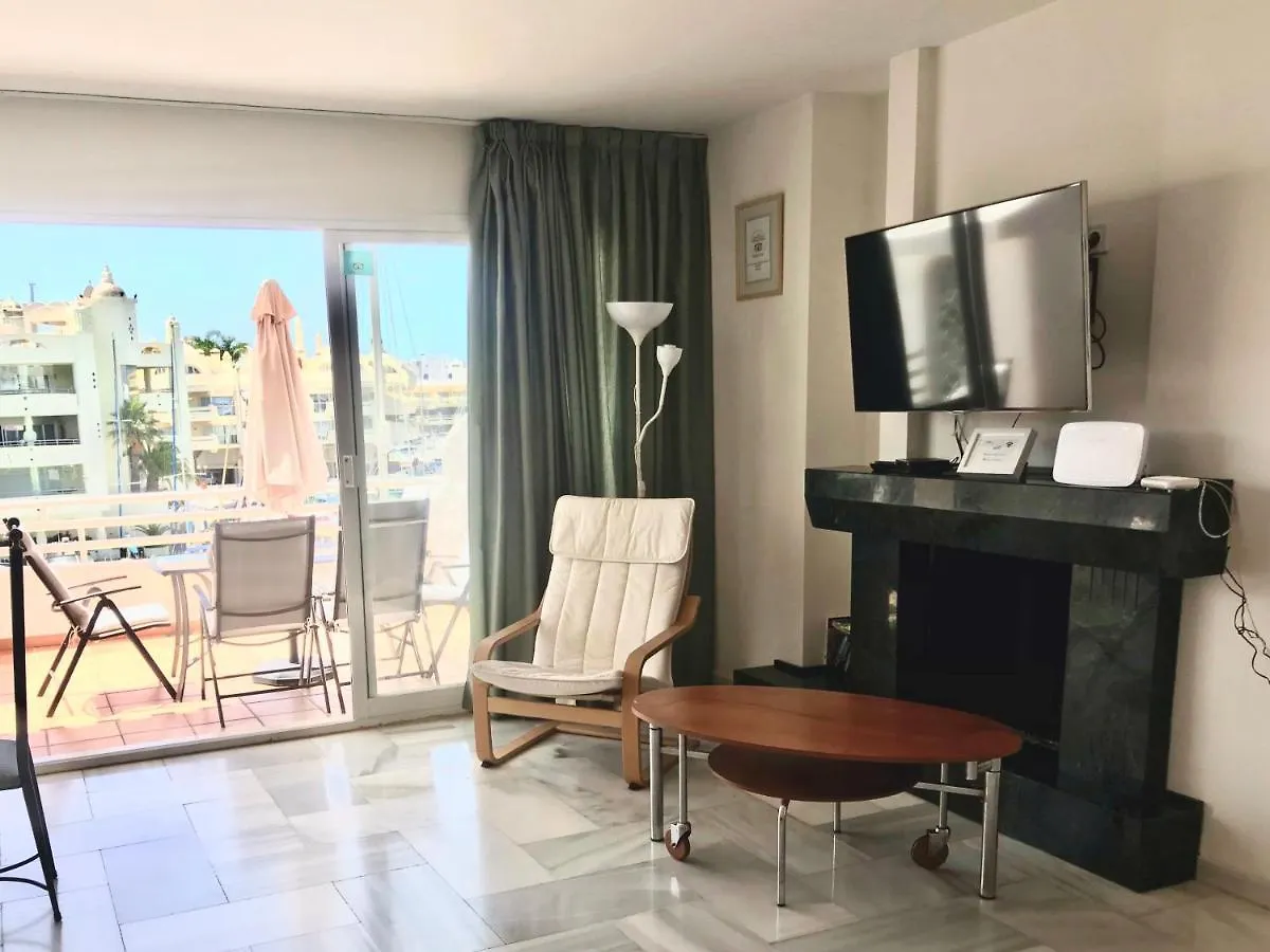 Apartamento En Puerto Marina B32 Benalmadena Apartment